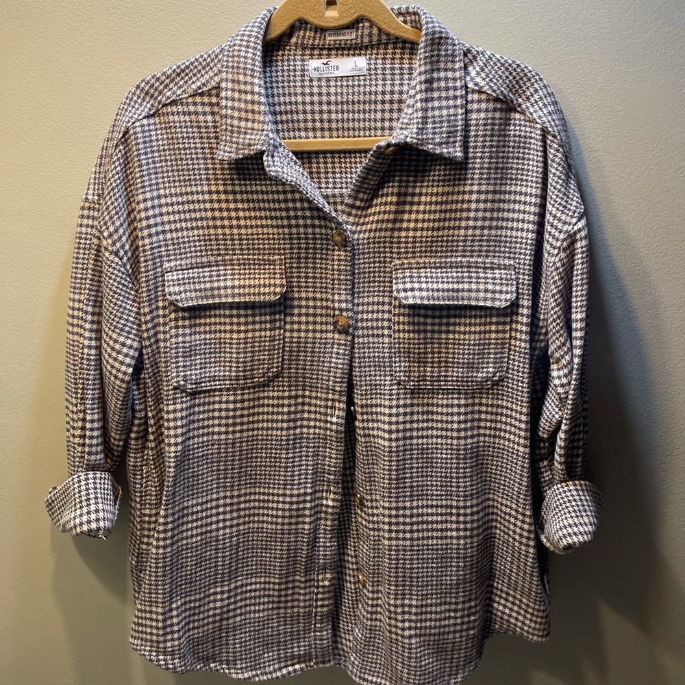 COPY - Hollister Houndstooth Shacket